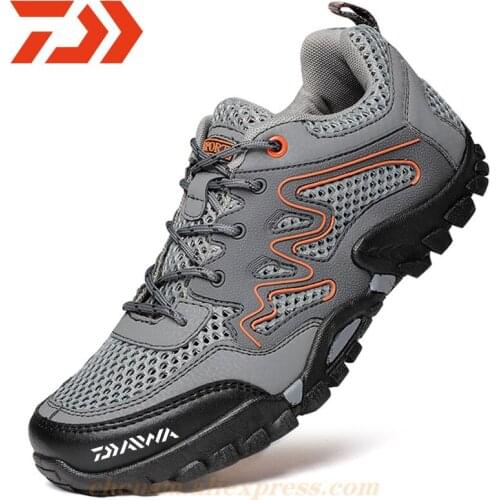 Daiwa Man Quick-dry Water Aqua Sneakers Air Mesh Fishing Hiking Trekking Shoes Men Massage Outdoor Footwear for Men Size 38-46