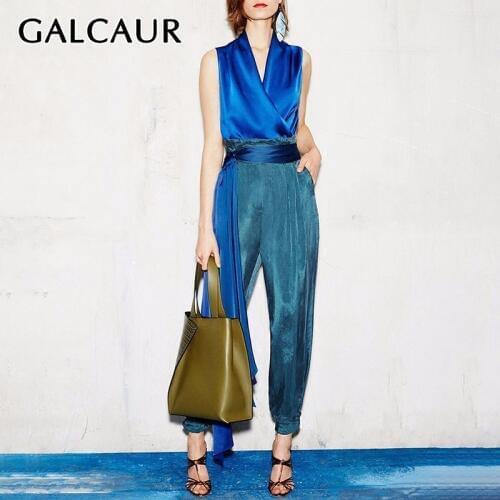 GALCAUR Woman's Sport Customs