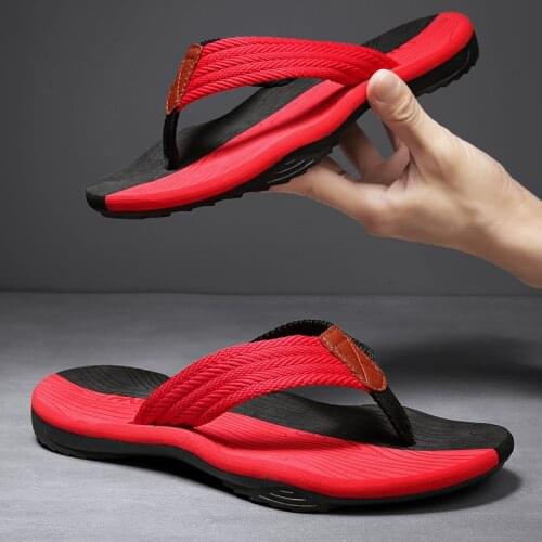 Summer Fashion Men Slippers Beach Sandals Thick Sole Massage Flip-flops Comfortable Men Summer Shoes Light EVA Youth Flip Flops