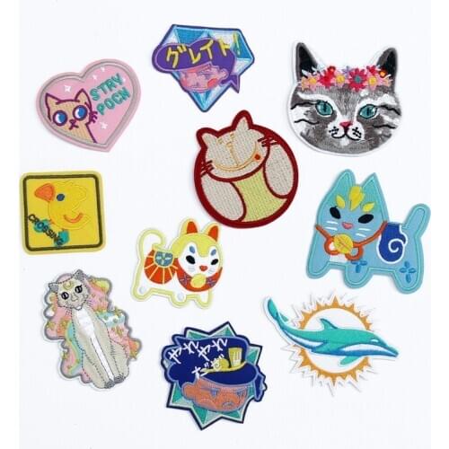 50pcs/lot Embroidery Patch Letter Love Cat Floral Strange Things Clothing Decoration Sewing Accessory Diy Iron Heat Applique