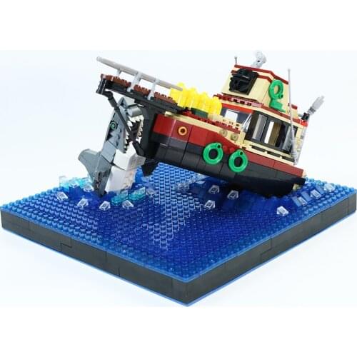 MOC Ship Series Building Blocks Movie Great White Shark Attack Shipswreck Boat Bricks Home Decoration Toys For Kid Birthday Gift