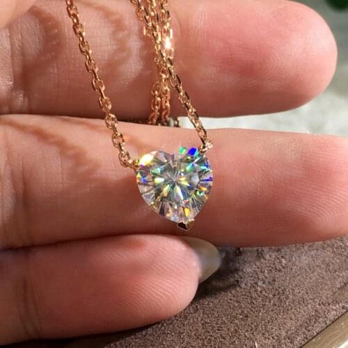 Fashion Jewelry Rose Gold Color Charms Clavicle Chains for Women Heart Shape Zircon Pendant Necklace Wngagement Wedding Gift