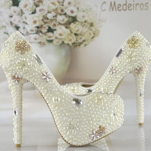 2020 Ivory White Women Formal Dress Shoes Pearl Rhinestone Bridal Dress Shoes Lady Crystal Platform High Heels Bridesmaid Shoes