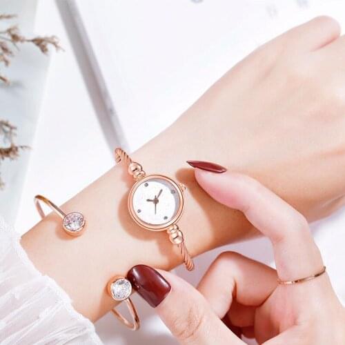 Starry Sky Quartz Watch Wholesale Simple Temperament Watch Gypsophila Steel Band Alloy Bracelet Ladies Watch