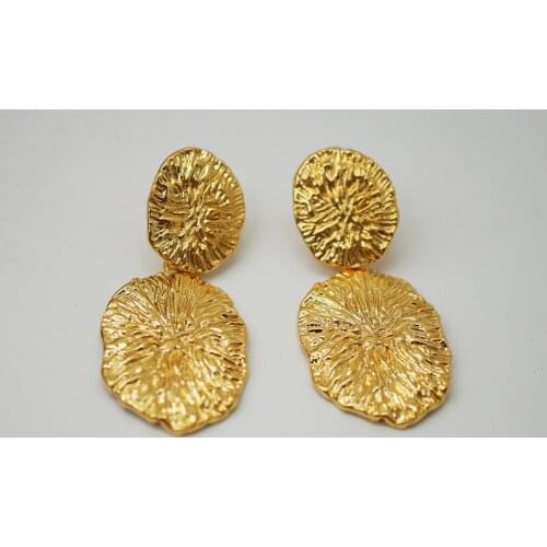 Exaggerate grain drop earrings shiny gold plated fashion design