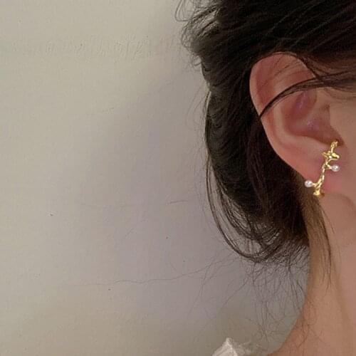 Chic Vintage Kpop Geometric Wave Line T Bar Abstract Branch Pearl Stud Earrings for Women Korean Fashion Jewelry