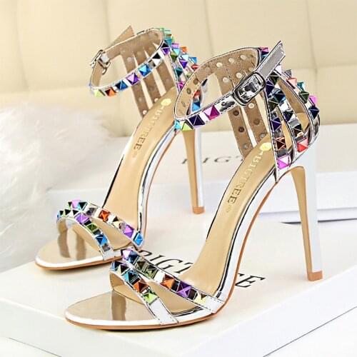 2021 Summer Fashion Color Rivet Buckle Open Toe Fish Mouth Sandals Women Sexy Party Model Stiletto Shoes Womens Shoes