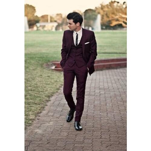 Burgundy Groomsmen Tuxedos 2020 Slim Fit Gorgeous Wedding Mens Suit Formal Party Tuxedos ( Jacket+Pants+vest+tie)suits For Men