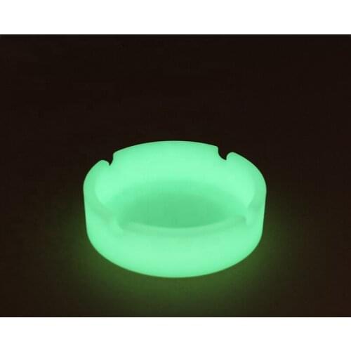 Luminous Silicone Ashtray Glowing In the Darkness Portable Round Cigarette Ash Tray Holder Eco-Friendly Soft Waterproof