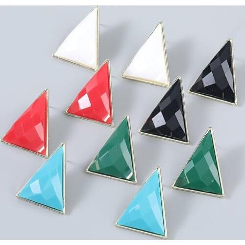 2021 European and American Fashion Retro Trend Alloy Resin Triangle Earrings Womens Party Exaggerated Personality Earrings