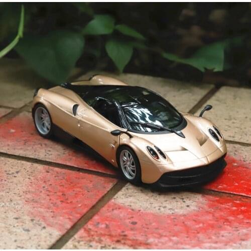 WELLY 1:24 PAGANI Huayra Alloy Luxury Vehicle Diecast Pull Back Cars Model Toy Collection