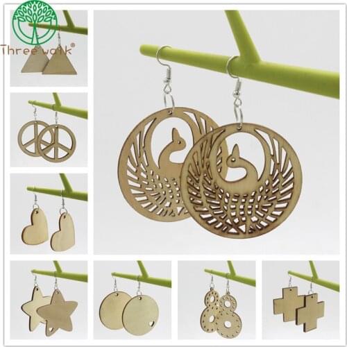 Natural Wooden Carving Insect Butterfly Jewel Pendant for Sweet Personality Woman Accessories Earrings Party Gifts