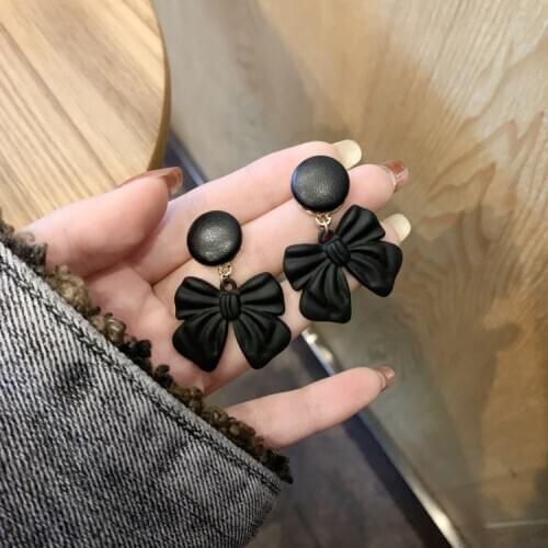 Korean Winter Big Resin Bowknot Ear Clip Earrings No Piercing Hepburn Style Retro Temperament Black Bow Clip Earring Female