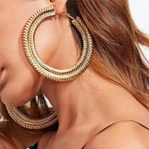 Exquisitely Carved Store Women's Gold Earrings