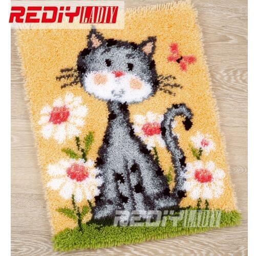 Latch Hook Rug Kits DIY Needlework Unfinished Crocheting Rug Yarn Cushion Mat Embroidery Carpet Rug Cat with Flowers Home Decor