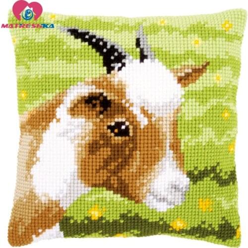 Horse cross-stitch pillow latch hook rug kitsembroidery carpet hook needlework button package crafts do it yourself home decor
