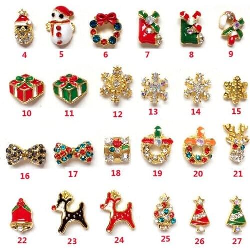 Factory Sales 50pcs Gold Silver Alloy Metal Snowflake Design Studs Supplies for Nails Charms Christmas 3D Nail Art Decorations