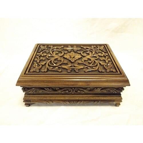 Hakkak Figurines For Interior