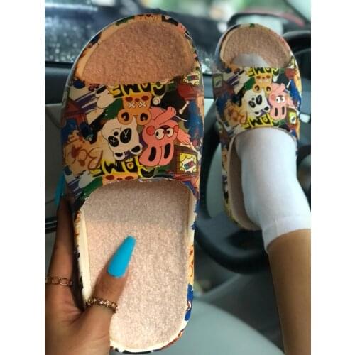 Color Printing Women Men Plush Slippers Non-Slip Beach Slide Sandals Flip Flops Cute Graffiti Thick Sole Comfort Bathroom Shoes
