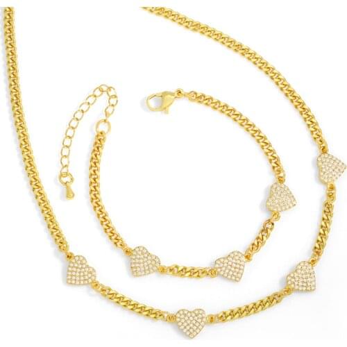 FLOLA Gold Curb Link Chain Heart Charms Choker Necklace For Women Rhinestone Necklace Cubic Zirconia Wholesale Jewelry nkeu29