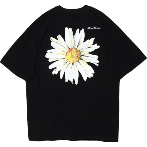 New mens Tshirt Small daisy flower printing T-shirt short-sleeved T shirt male Harajuku street style loose o-neck Tee shirt