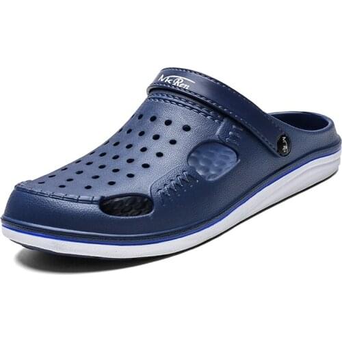 2021 Mens Sandals Summer Hole Shoes Rubber Soft Sole High Quality Clogs Mens Garden Shoes Beach Flat Sandals Slippers