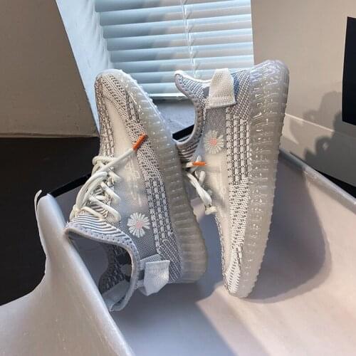 Classic Stars Womens Sneakers Summer 2021 New Fashionable Breathable Student Sneakers Womens Mini-top Loafer Zapatos De Mujer