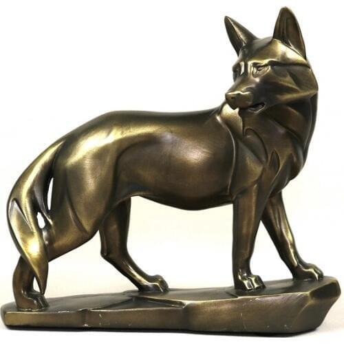 Vigilant Wolf Statue Retro Polyresin Carnivorous Animal Sculpture Wolf Totem Mascot Decor Gift and Craft Ornament Accessories