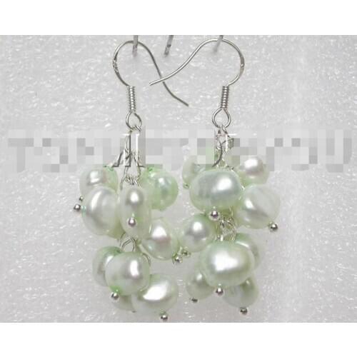 Wholesale price 16new ^^^^Charming! soft green Baroque pearls earrings E428