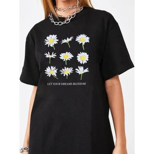 Daisy Print Female T Shirt Women Harajuku Streetwear Tshirts Large Size Short Sleeve Tee Cute Aesthetic Tops Grunge Clothes
