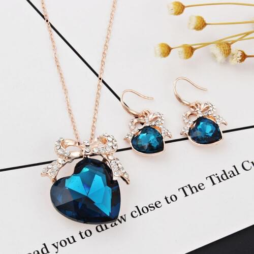 3 Color Fashion Personality Women Necklace Earrings Set Inlaid Crystal Heart Sweet Classic Lady Banquet Party Accessories 2018