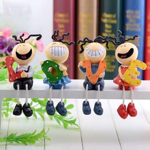 4x Cute Resin Hanging Foot Doll Desk Shelf LOVE Statue Elf Figurine Sitter Crafts Home Wedding Party Office Car Table