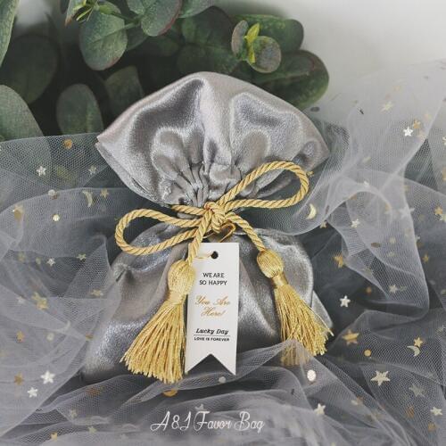 50pcs lot custom name Creative Unique New Year Party Bridal shower candy box Baby shower giveaway bag Wedding Satin favor bags