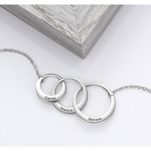 Fashion Stainless Steel Personalized Necklaces Trendy Jewelry Custom Round Pendants Engraved 3 Names Necklaces Simple Design