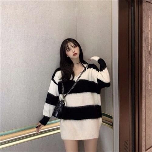 Loose Party Girl New Female Special Oversized Sweatshirt Spring Long Sleeve Sweater Girl New Black White Sweater Streetwear Tops