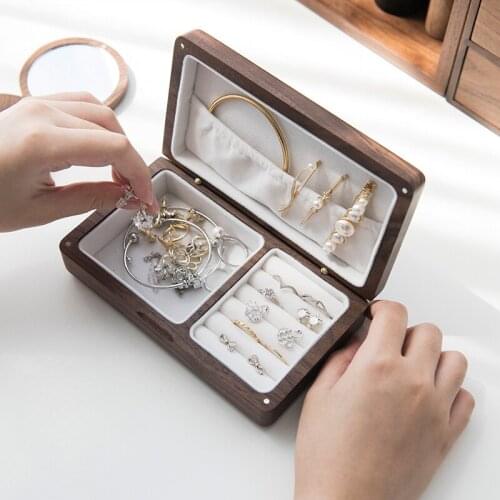Solid Wood Jewelry Storage Box High-grade Exquisite Necklace Bracelet Finishing Box Portable Simple Small Jewelry Walnut
