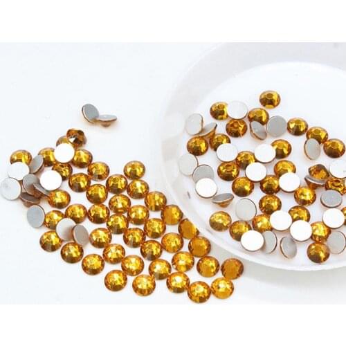12 Grid Nail Jewelry DIY Nail Art Rhinestone Fashionable Adhesive Easy to use Waterproof Fadeless Nail Studs for Girl