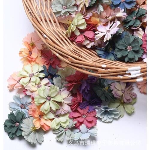 50pcs/bag Simulation Star Flower Artificial Silk Flower Heads for Photography Props Home Decoration Clothing Accessories