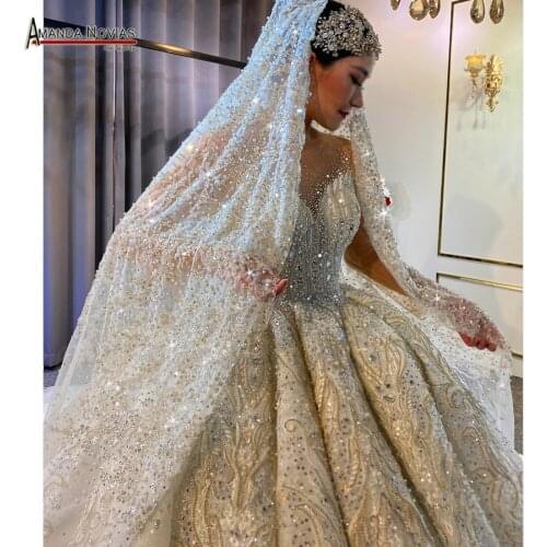 Full beading luxury long lace veil 3*4 sizes ivory color top full beading, down part with pearls.no comb