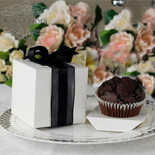 Free Shipping 120PCS 9x9x9cm White Cupcake Boxes w/ Paper Insert Wedding Favors Birthday Party Table Supplies Cupcake Baking Box