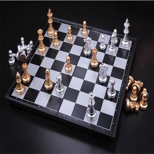 Wholesale 32*32cm International Chess Educational Chess game with Portable Folding Chessboard