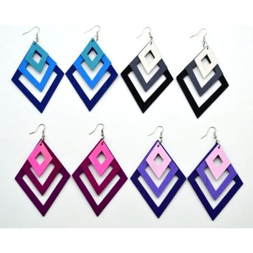 Charm leaf shape wood earrings accessories carton statement jewelry for woman 2021 design new