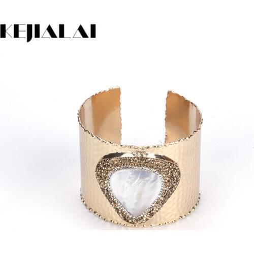 KEJIALAI Luxury Bracelets For Women Freshwater Pearls Irregular Geometric Bangles Romantic Exquisite Punk Gold Black Bangles 233