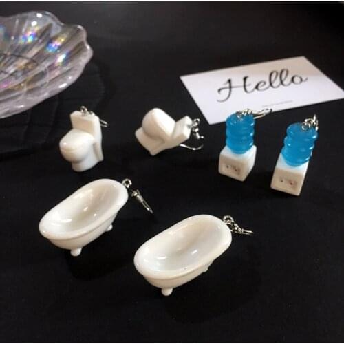 Creative Resin Mini Toilet Bath Crock Water Dispenser Drop Earrings Punk Hip Hop Jewelry for Girl Funny Party Earrings Wholesale