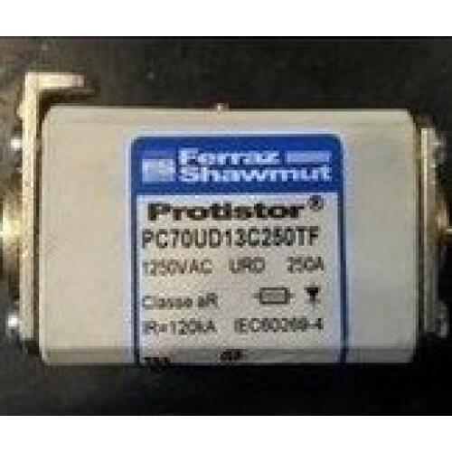 Fuses: PC70UD11C400TF 11 URD 70 TTF 0400 1100V 400A E300867 / PC70UD11C450TF H301284 / PC70UD10C500TF J301285 aR