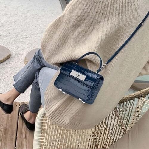 Winter new leather womens bag trend Single Shoulder Messenger niche design large capacity Commuters designer bag shoulder bag