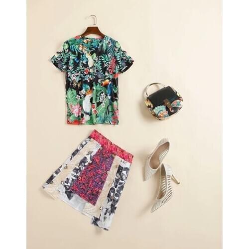 New European and American womens dresses for spring 2020 Short sleeve printed nail bead T-shirt Button jacquard skirt suits