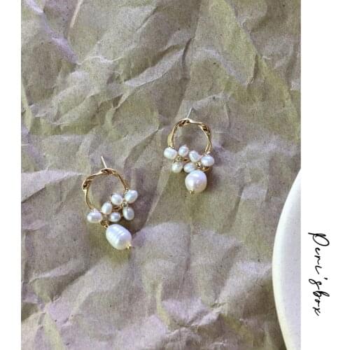Perisbox Simple Gold Color Freshwater Pearls Hoop Earrings for Women Small Twisted Circle Earrings Bride Wedding Earrings Gifts
