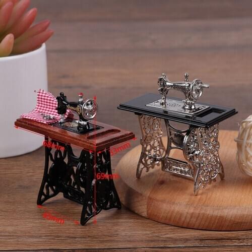 1 PC Dollhouse Decor Miniature Furniture Wooden Sewing Machine With Thread Scissors Accessories For Dolls House Toys