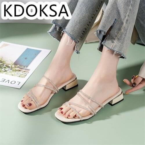 2021 new rhinestone sandal women popular summer new style with a word with thick heel square head fairy fairy style cool slipper